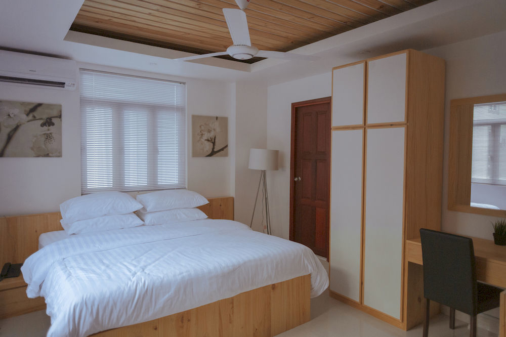 Pine Lodge Malé Buitenkant foto
