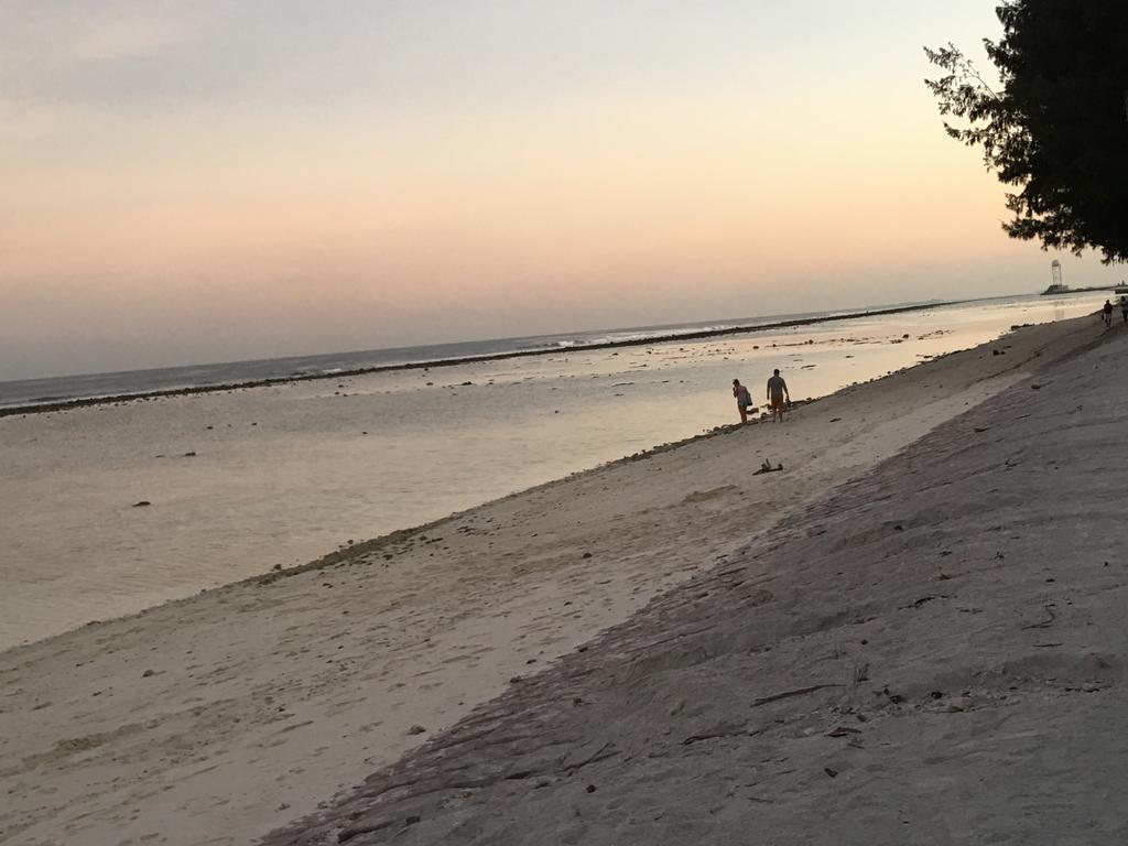 Pine Lodge Malé Buitenkant foto